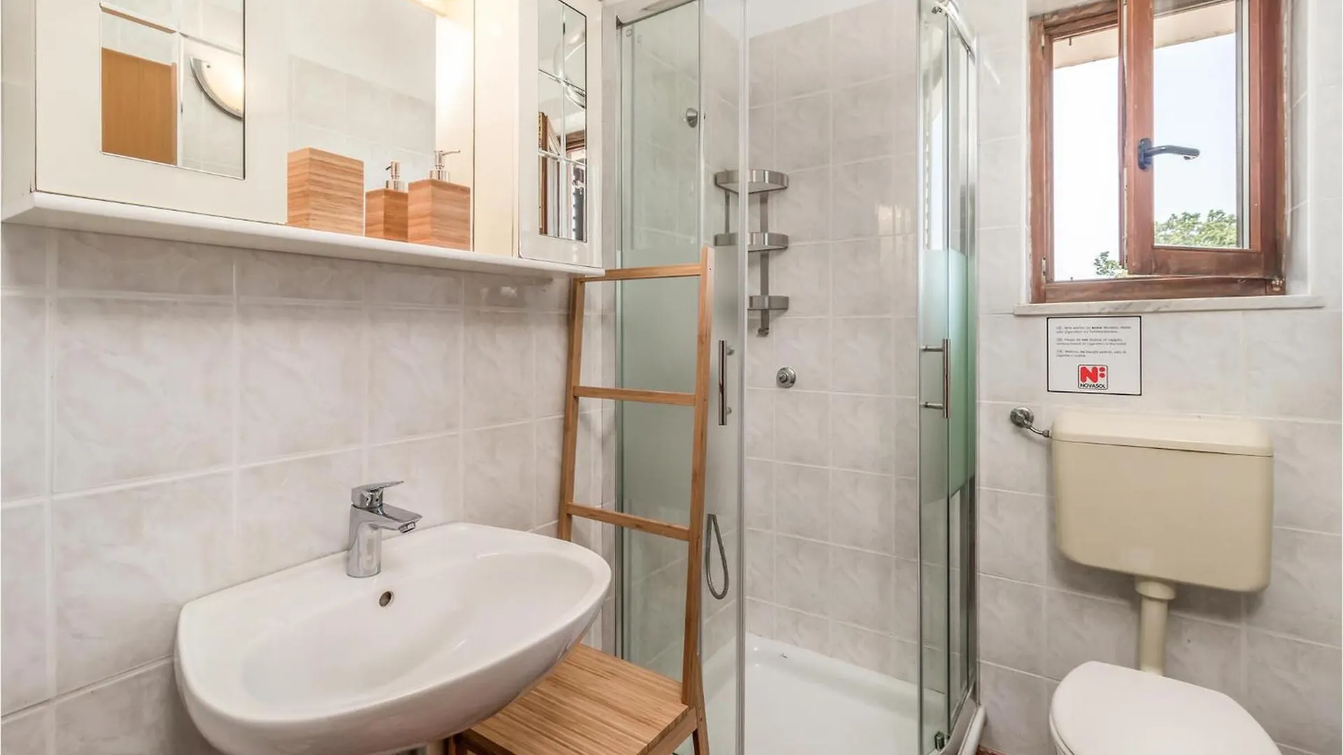 Dom wakacyjny 4 Bedroom Gorgeous Home In Dobrinj Chorwacja