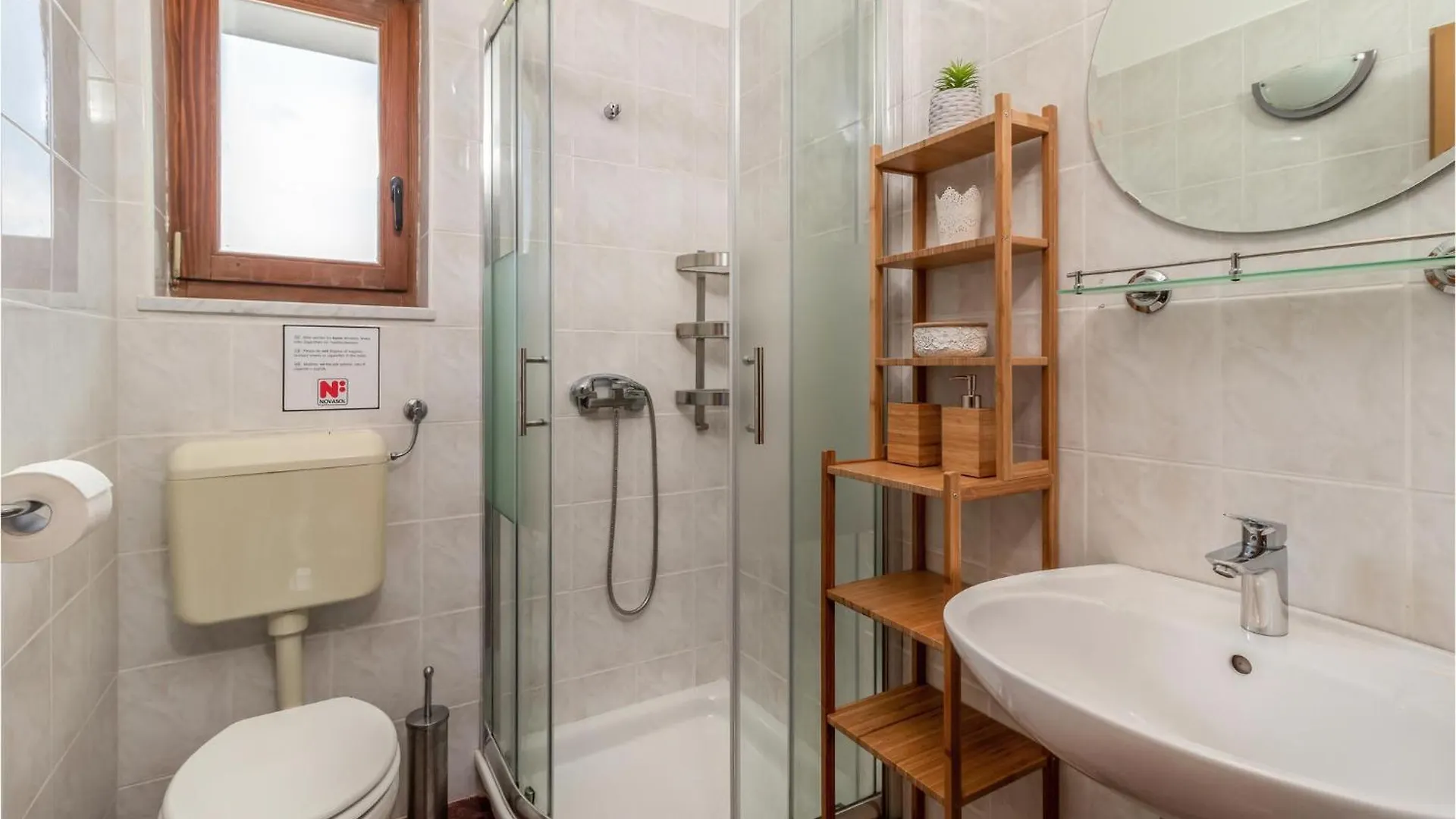4 Bedroom Gorgeous Home In Dobrinj Dom wakacyjny